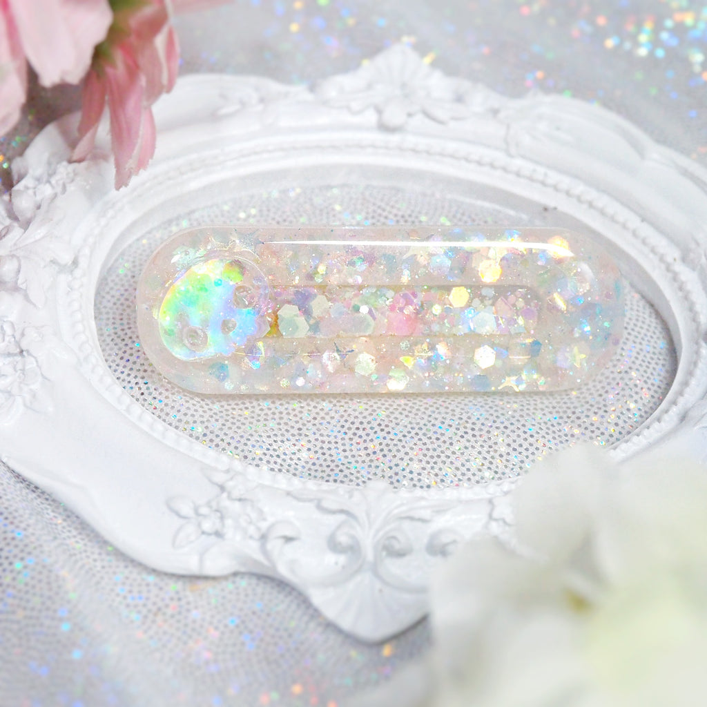 Ghoul Dust Hairclip with Tiny Holo Skull (Rounded)